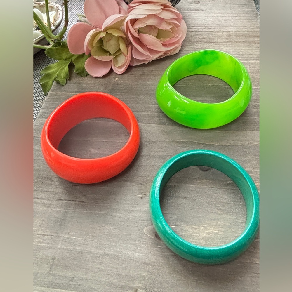 Vintage Chunky Bangle Bracelets (set of 3)